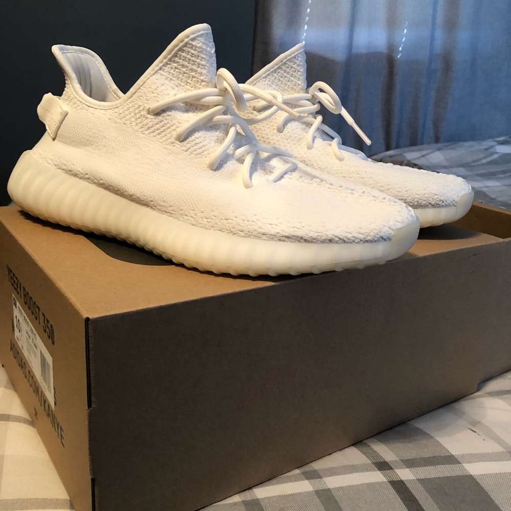 Yeezy 350 v2 triple white 10.5